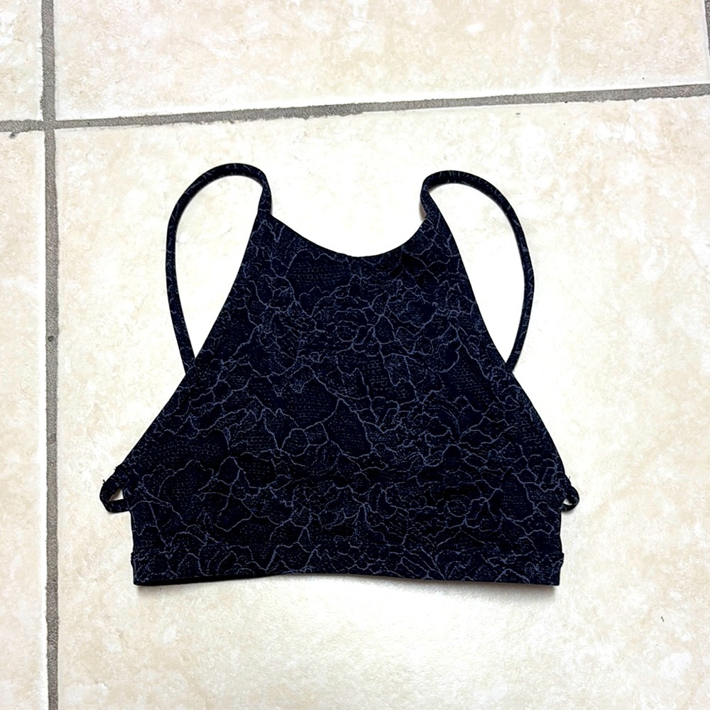 EUC Lululemon Sports Bra